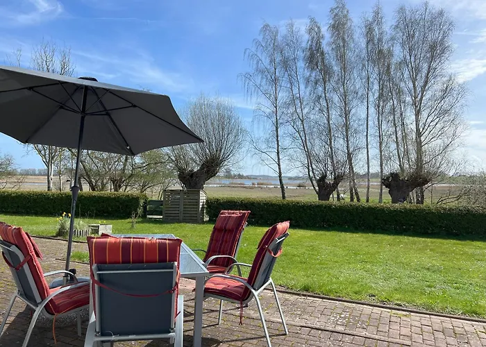 Ferienhaus Boddenglueck